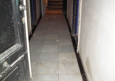 Authentieke Bianco Carrara vloer gerenoveerd